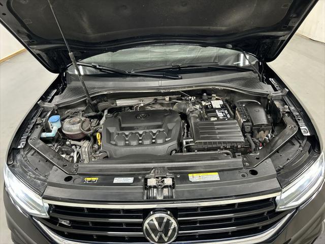 2024 Volkswagen Tiguan 2.0T SE R-Line Black