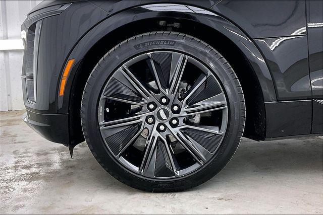 2024 Cadillac iQ Sport w/1SK