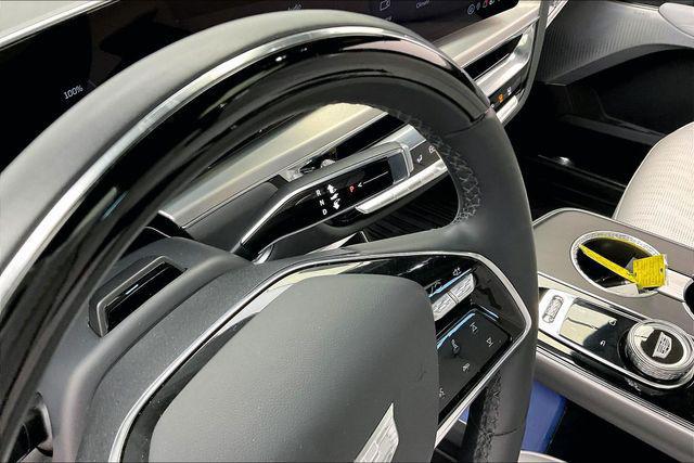 2024 Cadillac iQ Sport w/1SK