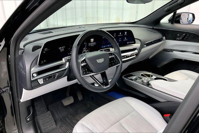 2024 Cadillac iQ Sport w/1SK