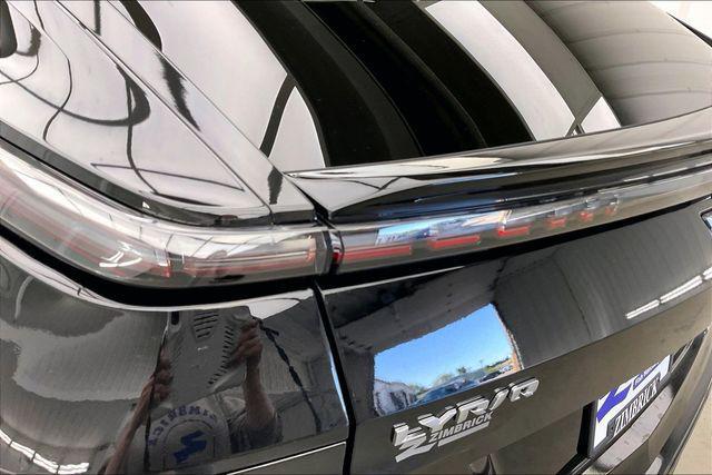 2024 Cadillac iQ Sport w/1SK