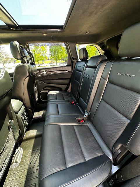 2016 Jeep Grand Cherokee Summit