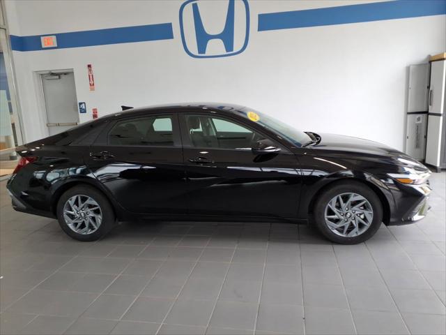 2025 Hyundai Elantra Hybrid Blue