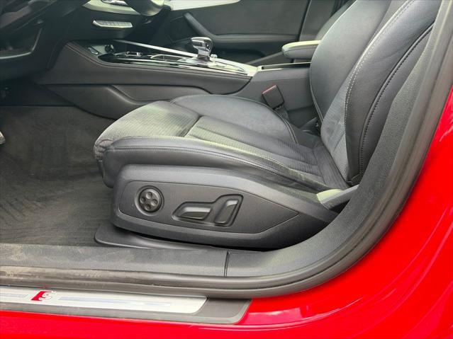 2023 Audi A4 Premium Plus 45 TFSI S line quattro S tronic