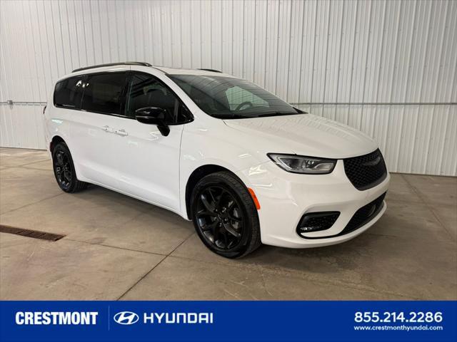 2023 Chrysler Pacifica Limited AWD for sale in BRUNSWICK, OH