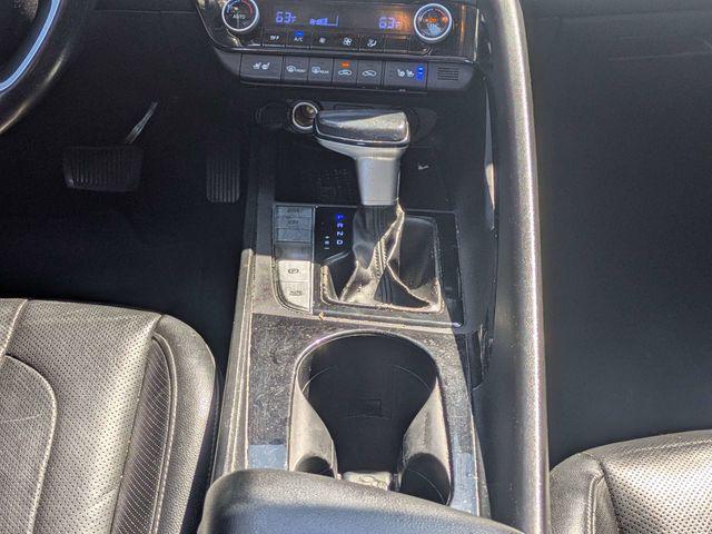 2022 Hyundai Elantra Hybrid Limited