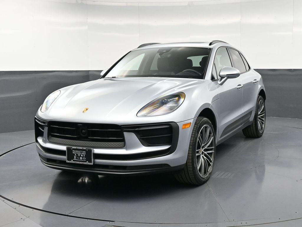 /2026 Porsche Macan