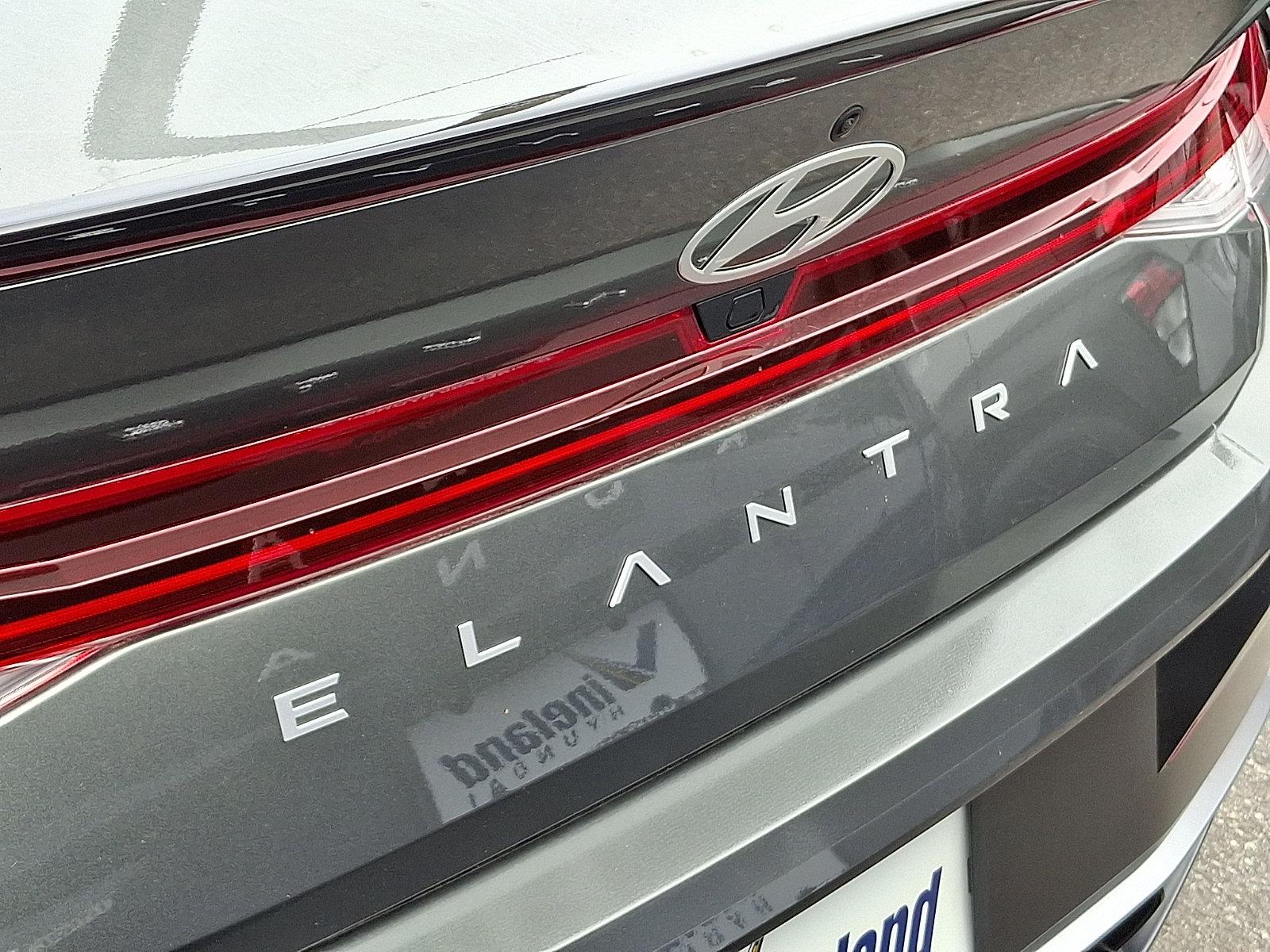 2026 Hyundai Elantra SEL - Photo 8
