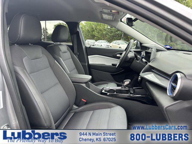 2025 Chevrolet Trax FWD LT