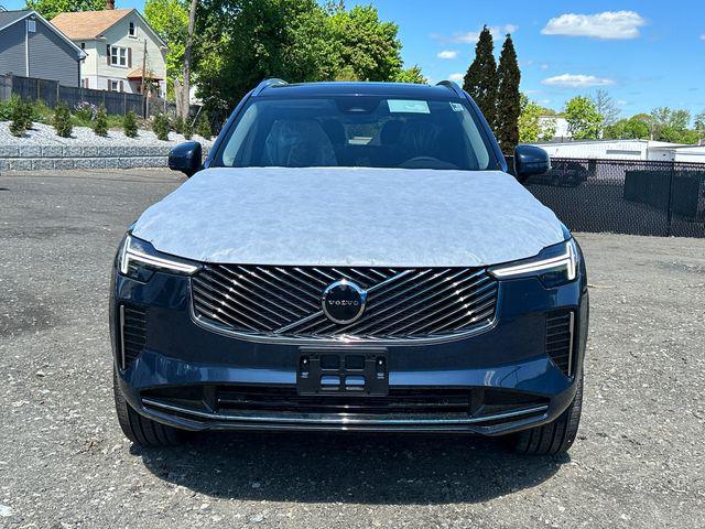 2026 Volvo XC90 Core, B5 AWD Gas (mild hybrid), Gasoline, Bright, 7 Seats