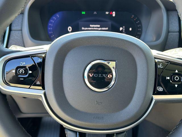 2026 Volvo XC90 Core, B5 AWD Gas (mild hybrid), Gasoline, Bright, 7 Seats