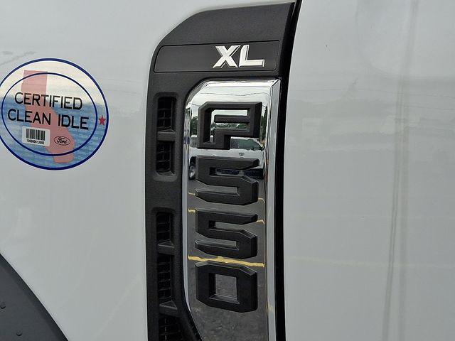 2026 Ford F-550 XL