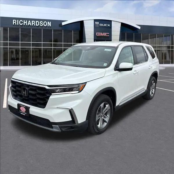 2023 Honda Pilot AWD EX-L 7 Passenger for sale in Midland, MI