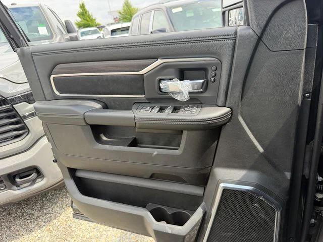 2026 Ram 2500 Laramie Crew Cab 4x4 64 Box
