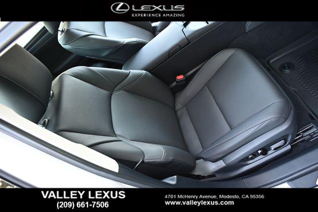 2025 Lexus ES 300h 300h