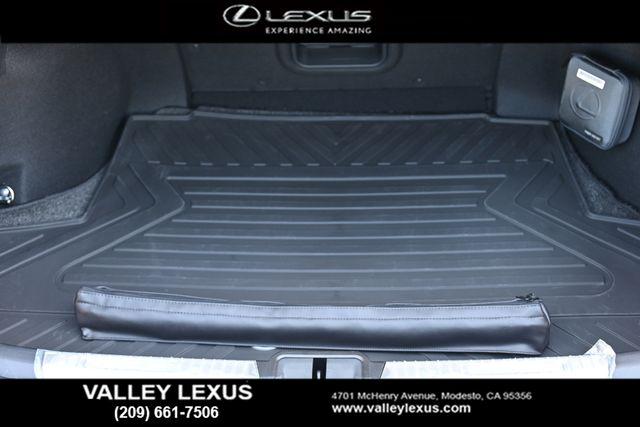 2025 Lexus ES 300h 300h