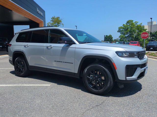 2026 Jeep Grand Cherokee GRAND CHEROKEE L LAREDO ALTITUDE 4X4 2026 Jeep Grand Cherokee GRAND CHEROKEE L LAREDO ALTITUDE 4X4