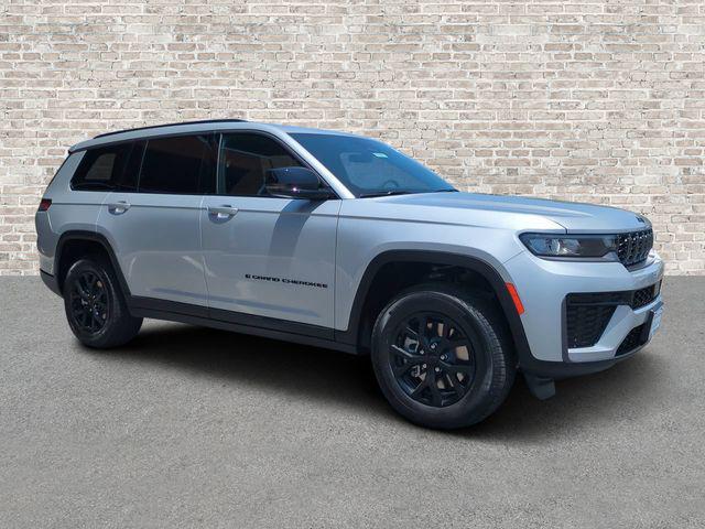 2026 Jeep Grand Cherokee GRAND CHEROKEE L LAREDO ALTITUDE 4X4 2026 Jeep Grand Cherokee GRAND CHEROKEE L LAREDO ALTITUDE 4X4