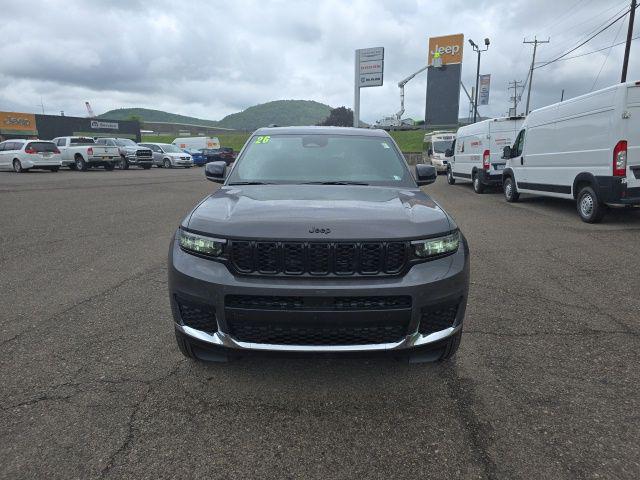 2026 Jeep Grand Cherokee GRAND CHEROKEE L LAREDO 4X4