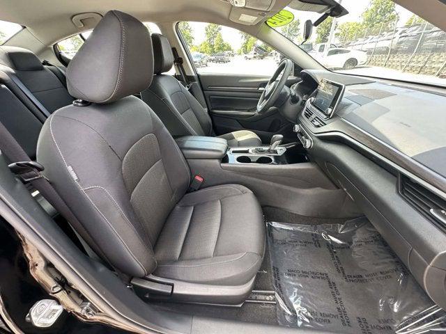 2024 Nissan Altima SV FWD