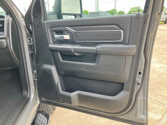 2026 Ram 3500 Lone Star Crew Cab 4x4 8' Box
