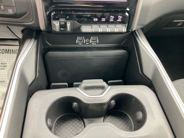 2026 Ram 3500 Lone Star Crew Cab 4x4 8' Box