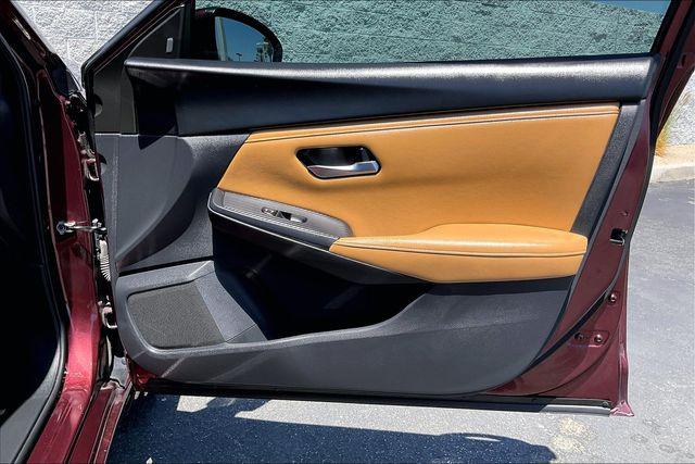 2023 Nissan Sentra SV Xtronic CVT