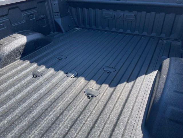 2026 GMC Sierra 2500HD Crew Cab, Standard Bed, AT4, 4WD