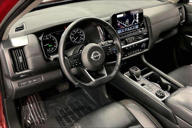 2024 Nissan Pathfinder SL 4WD