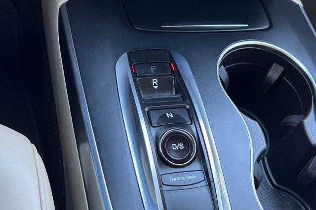 2017 Acura MDX w/Technology Package
