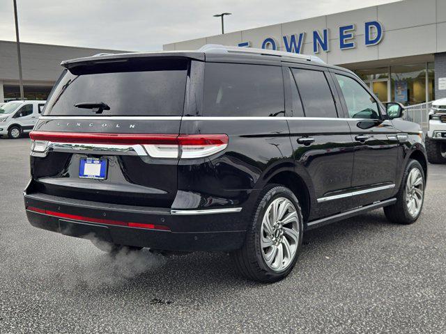 2024 Lincoln Navigator Premiere