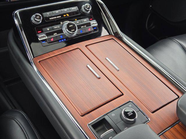 2024 Lincoln Navigator Premiere