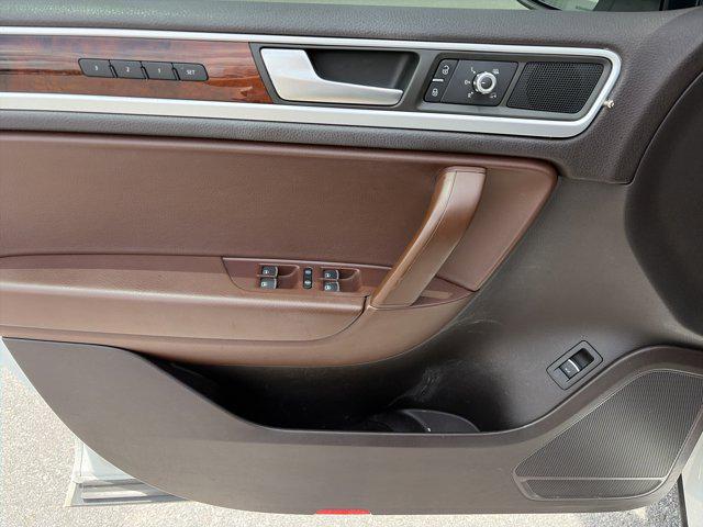 2014 Volkswagen Touareg TDI Lux