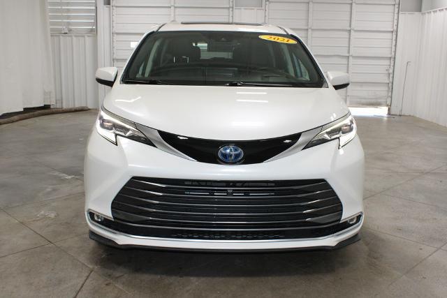 2021 Toyota Sienna Platinum