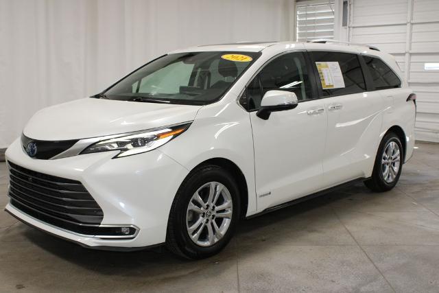 2021 Toyota Sienna Platinum
