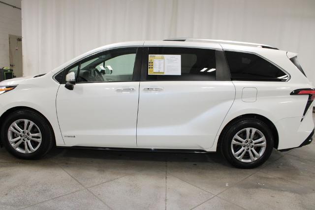 2021 Toyota Sienna Platinum