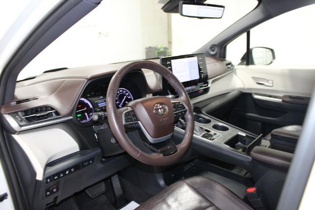 2021 Toyota Sienna Platinum