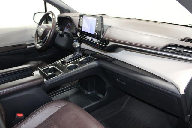 2021 Toyota Sienna Platinum