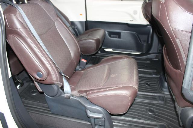 2021 Toyota Sienna Platinum