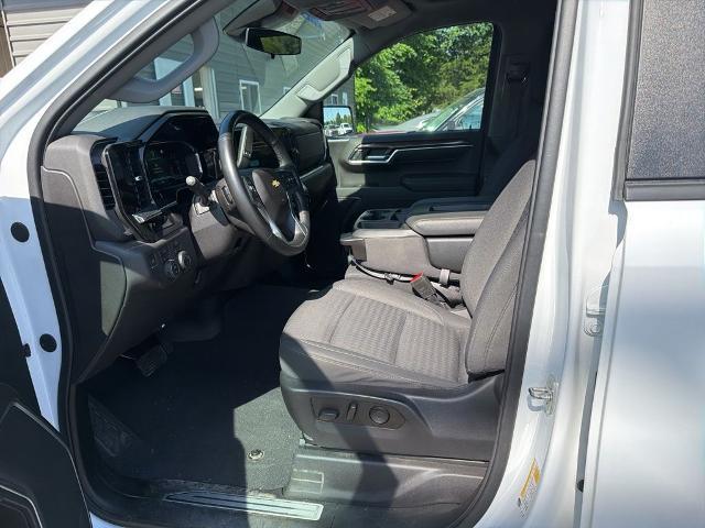 2023 Chevrolet Silverado 1500 4WD Crew Cab Short Bed LT with 2FL
