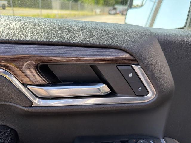 2023 Chevrolet Silverado 1500 4WD Crew Cab Short Bed LT with 2FL