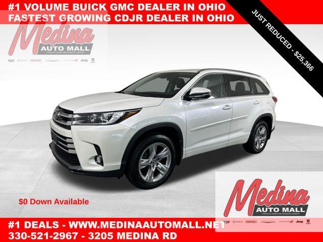 2017 Toyota Highlander Limited for sale in Medina, OH