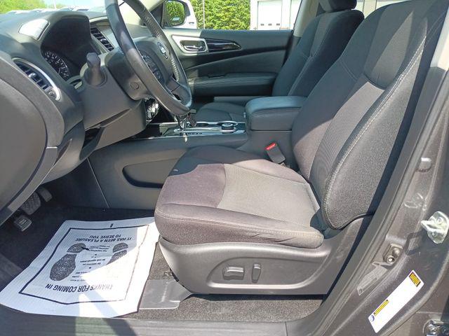 2019 Nissan Pathfinder SV