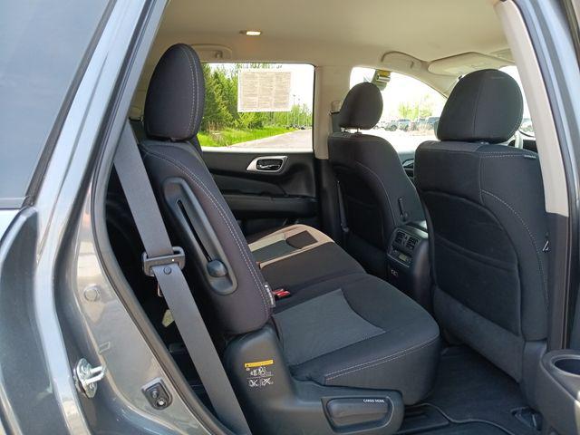 2019 Nissan Pathfinder SV