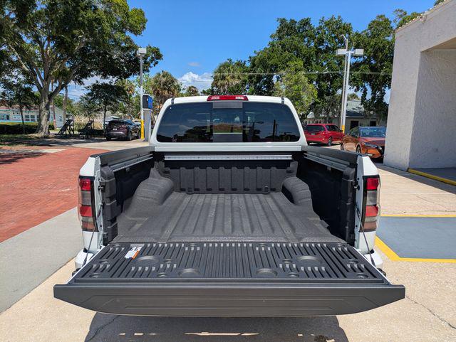 2025 Nissan Frontier Crew Cab SV 4x2