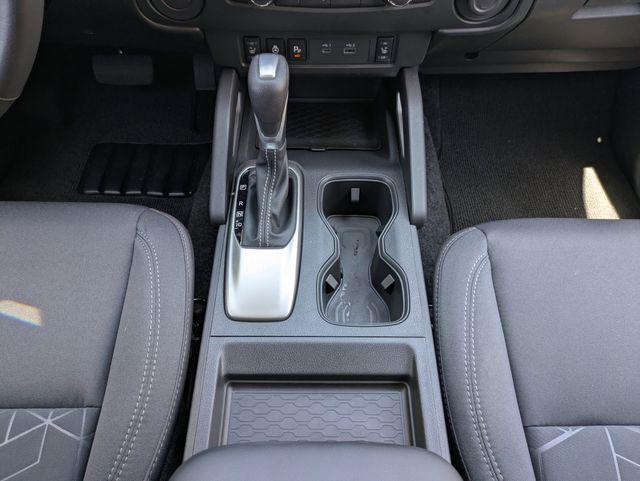 2025 Nissan Frontier Crew Cab SV 4x2