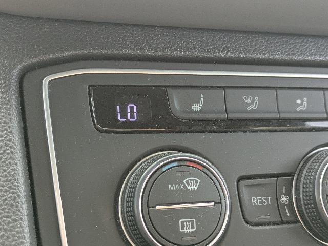 2021 Volkswagen Atlas 3.6 SE w/ Technology