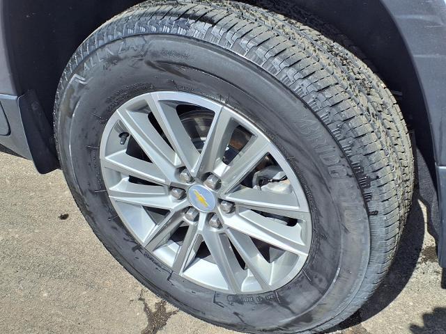 2023 Chevrolet Traverse AWD LT Cloth