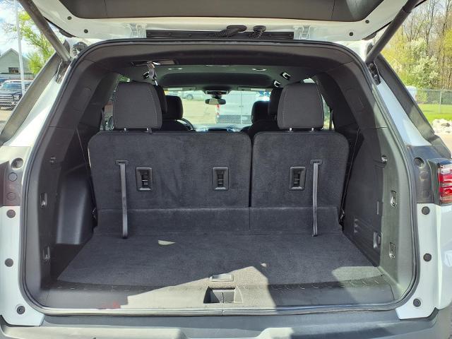 2023 Chevrolet Traverse AWD LT Cloth