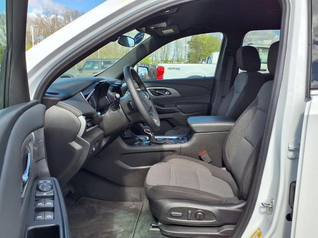 2023 Chevrolet Traverse AWD LT Cloth